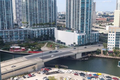 Condo in Miami, Florida, 1 bedroom  № 1986372 - photo 22