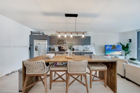 Купить кондоминиум в Майами, Флорида 1 спальня, 65.96м2, № 1986372 - фото 6