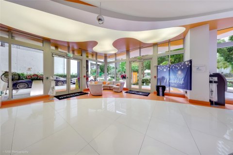 Купить кондоминиум в Майами, Флорида 1 спальня, 65.96м2, № 1986372 - фото 17