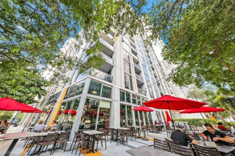 Купить кондоминиум в Майами, Флорида 1 спальня, 65.96м2, № 1986372 - фото 21