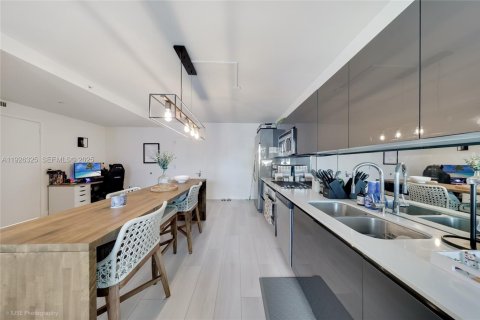 Купить кондоминиум в Майами, Флорида 1 спальня, 65.96м2, № 1986372 - фото 1