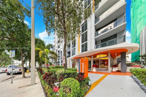 Купить кондоминиум в Майами, Флорида 1 спальня, 65.96м2, № 1986372 - фото 16