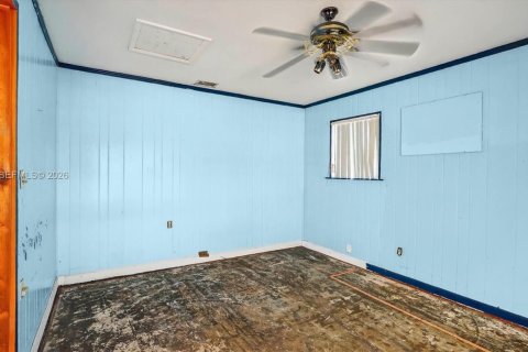 House in Miami, Florida 2 bedrooms, 120.4 sq.m. № 2046521 - photo 7