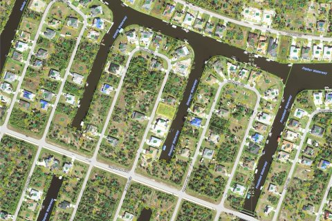 Terreno en Port Charlotte, Florida № 2103692