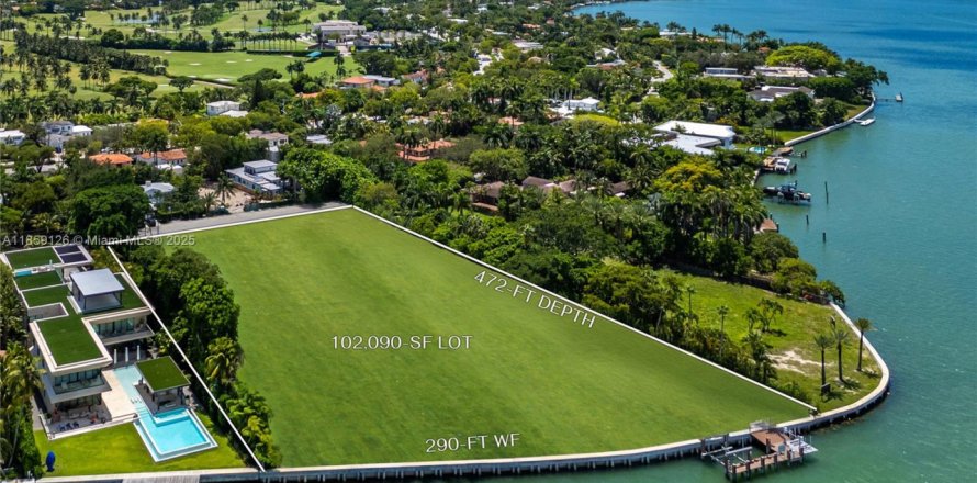 Casa en Miami Beach, Florida 8 dormitorios, 1570.98 m2 № 2016480