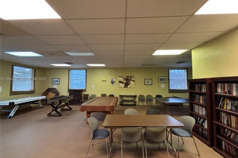 Купить кондоминиум в Норт-Майами-Бич, Флорида 1 спальня, 80.36м2, № 1991824 - фото 25