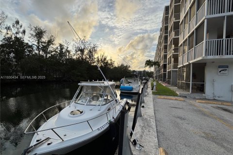 Купить кондоминиум в Норт-Майами-Бич, Флорида 1 спальня, 80.36м2, № 1991824 - фото 24