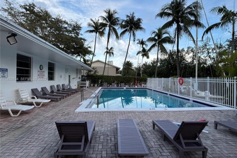 Купить кондоминиум в Норт-Майами-Бич, Флорида 1 спальня, 80.36м2, № 1991824 - фото 28
