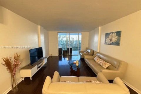 Купить кондоминиум в Норт-Майами-Бич, Флорида 1 спальня, 80.36м2, № 1991824 - фото 9