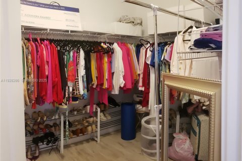 Снять в аренду таунхаус в Майами, Флорида 4 спальни, 178.37м2, № 1986904 - фото 19