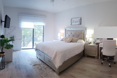 Снять в аренду таунхаус в Майами, Флорида 4 спальни, 178.37м2, № 1986904 - фото 15