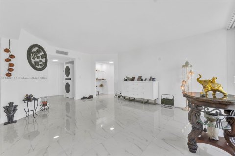 Condo in Lake Worth, Florida, 2 bedrooms  № 1828181 - photo 15