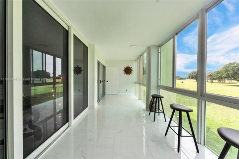Condo in Lake Worth, Florida, 2 bedrooms  № 1828181 - photo 7
