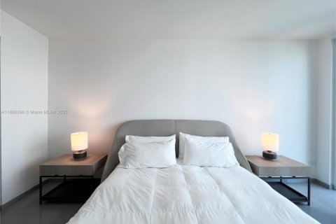 Condominio en alquiler en Miami, Florida, 3 dormitorios, 172.43 m2 № 2036667 - foto 26