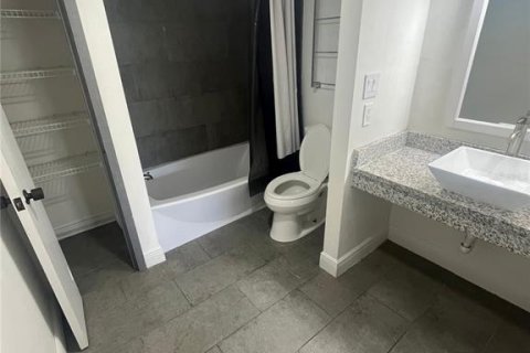 Condo in Haines City, Florida, 1 bedroom  № 1901210 - photo 6