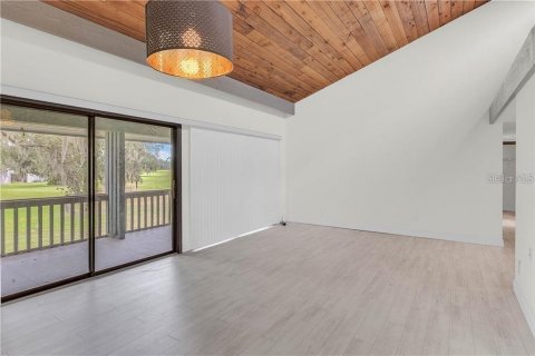 Condo in Haines City, Florida, 1 bedroom  № 1901210 - photo 11