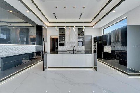 Villa ou maison à vendre à Apollo Beach, Floride: 4 chambres, 326.64 m2 № 1288182 - photo 10
