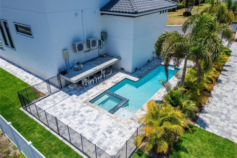Villa ou maison à vendre à Apollo Beach, Floride: 4 chambres, 326.64 m2 № 1288182 - photo 17