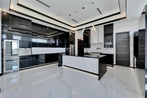 Villa ou maison à vendre à Apollo Beach, Floride: 4 chambres, 326.64 m2 № 1288182 - photo 11