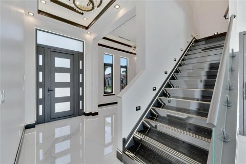 Villa ou maison à vendre à Apollo Beach, Floride: 4 chambres, 326.64 m2 № 1288182 - photo 3