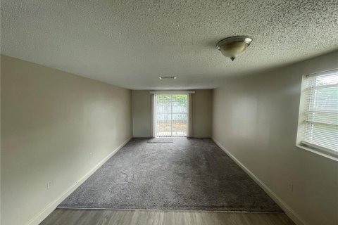 Apartamento en alquiler en New Port Richey, Florida, 2 dormitorios, 74.69 m2 № 1900578 - foto 7