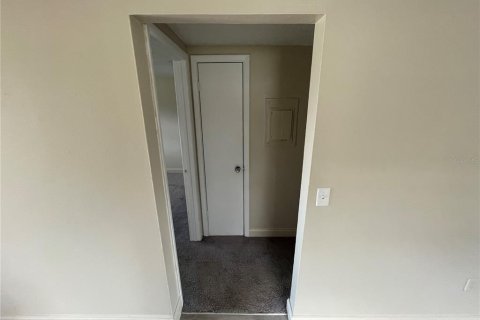 Apartamento en alquiler en New Port Richey, Florida, 2 dormitorios, 74.69 m2 № 1900578 - foto 9