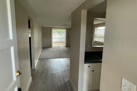 Apartamento en alquiler en New Port Richey, Florida, 2 dormitorios, 74.69 m2 № 1900578 - foto 3