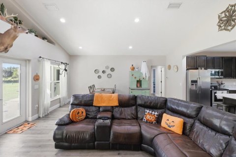 Villa ou maison à vendre à Center Hill, Floride: 3 chambres, 184.32 m2 № 2431253 - photo 8