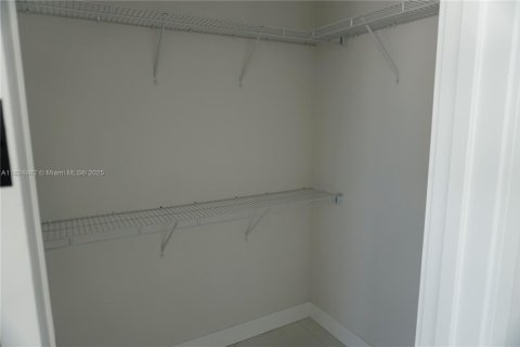 Touwnhouse à vendre à Miami, Floride: 3 chambres № 1790570 - photo 15