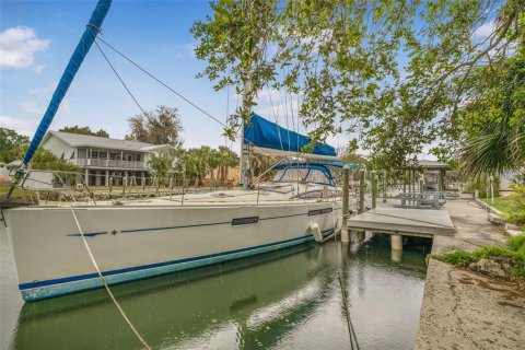 Casa en venta en Crystal River, Florida, 4 dormitorios, 306.86 m2 № 1608103 - foto 7