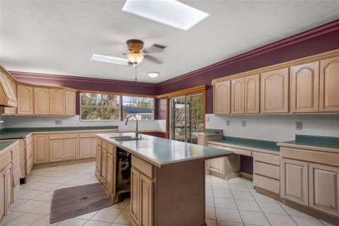 Casa en venta en Crystal River, Florida, 4 dormitorios, 306.86 m2 № 1608103 - foto 23