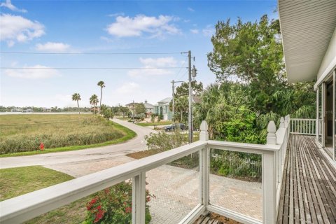Casa en venta en Crystal River, Florida, 4 dormitorios, 306.86 m2 № 1608103 - foto 5
