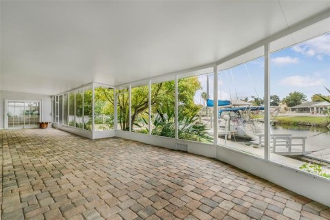 Casa en venta en Crystal River, Florida, 4 dormitorios, 306.86 m2 № 1608103 - foto 27
