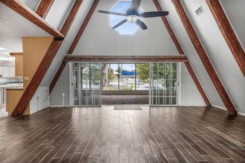 Casa en venta en Crystal River, Florida, 4 dormitorios, 306.86 m2 № 1608103 - foto 14