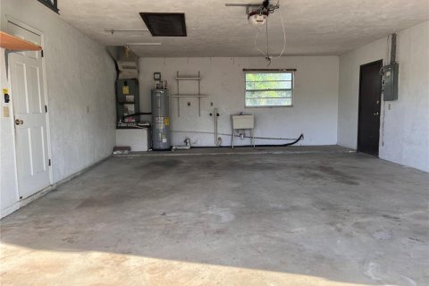 Villa ou maison à louer à Deltona, Floride: 2 chambres, 112.69 m2 № 2427138 - photo 15