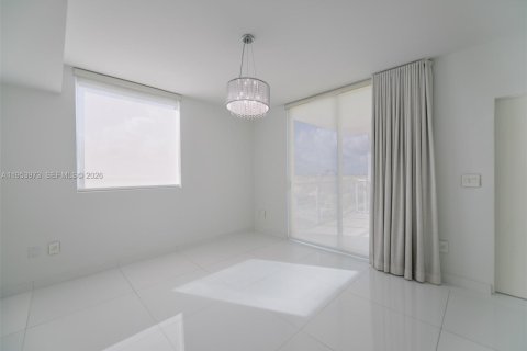 Condominio en alquiler en Miami, Florida, 2 dormitorios, 97.18 m2 № 2008313 - foto 18