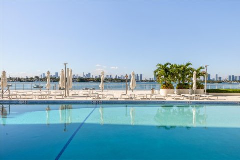 Condo in Miami Beach, Florida  № 2040103 - photo 19