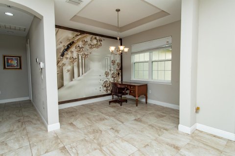 Villa ou maison à vendre à Port St. Lucie, Floride: 3 chambres, 195.65 m2 № 2245235 - photo 3
