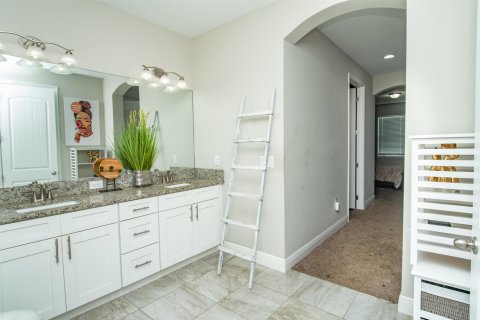 Villa ou maison à vendre à Port St. Lucie, Floride: 3 chambres, 195.65 m2 № 2245235 - photo 13