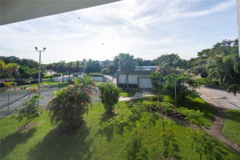 Copropriété à vendre à Sunrise, Floride: 2 chambres, 116.31 m2 № 1921549 - photo 27