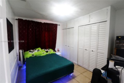 Commercial property in Miami, Florida 153.47 sq.m. № 2079661 - photo 7