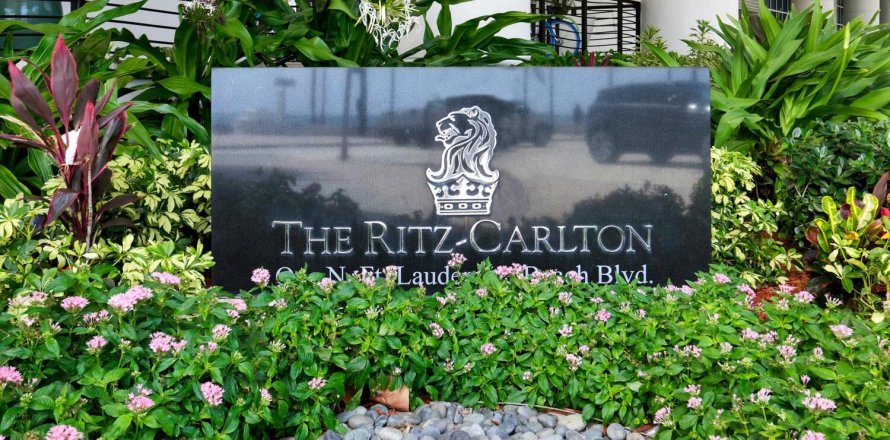 Condominio en Fort Lauderdale, Florida, 3 dormitorios № 1005074