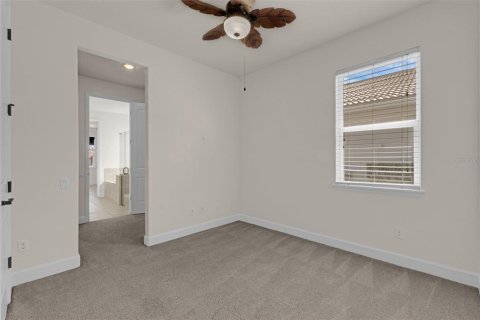 House in Orlando, Florida 3 bedrooms, 215.16 sq.m. № 1873612 - photo 20