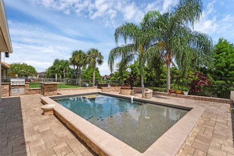 House in Orlando, Florida 3 bedrooms, 215.16 sq.m. № 1873612 - photo 4