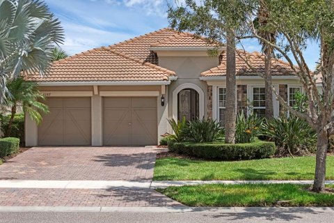 House in Orlando, Florida 3 bedrooms, 215.16 sq.m. № 1873612 - photo 1