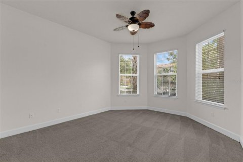 House in Orlando, Florida 3 bedrooms, 215.16 sq.m. № 1873612 - photo 21