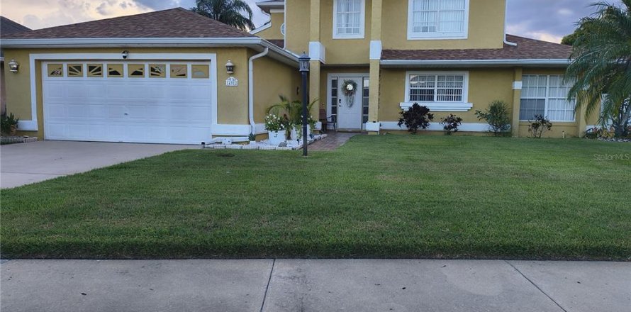 House in Orlando, Florida 4 bedrooms, 202.81 sq.m. № 1882781
