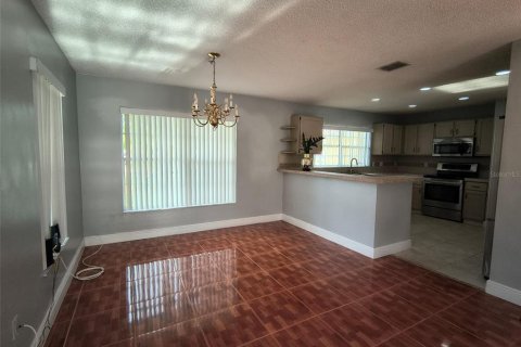 House in Orlando, Florida 4 bedrooms, 202.81 sq.m. № 1882781 - photo 24