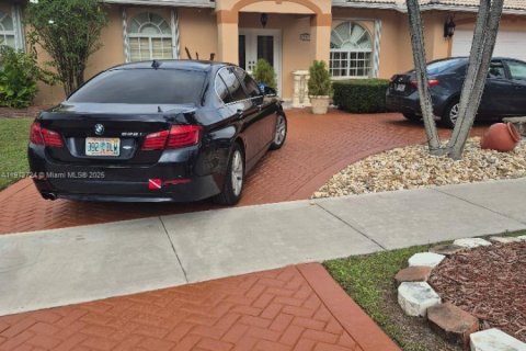Villa ou maison à vendre à Miami, Floride: 3 chambres, 197.42 m2 № 1968590 - photo 2