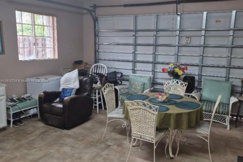 Villa ou maison à vendre à Miami, Floride: 3 chambres, 197.42 m2 № 1968590 - photo 19